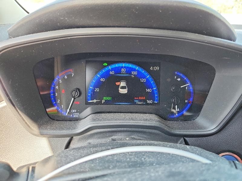 2020 TOYOTA COROLLA LE 9