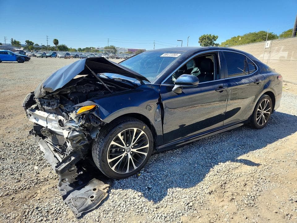 2019 TOYOTA CAMRY SE - 1