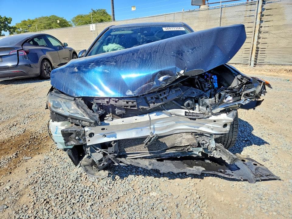 2019 TOYOTA CAMRY SE 5