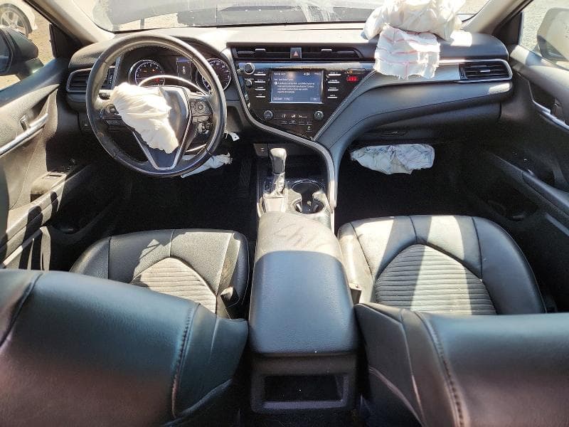 2019 TOYOTA CAMRY SE 8