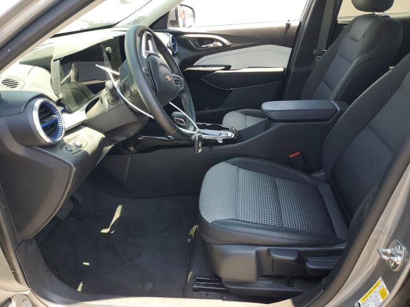 2025 CHEVROLET TRAX 1LT 7