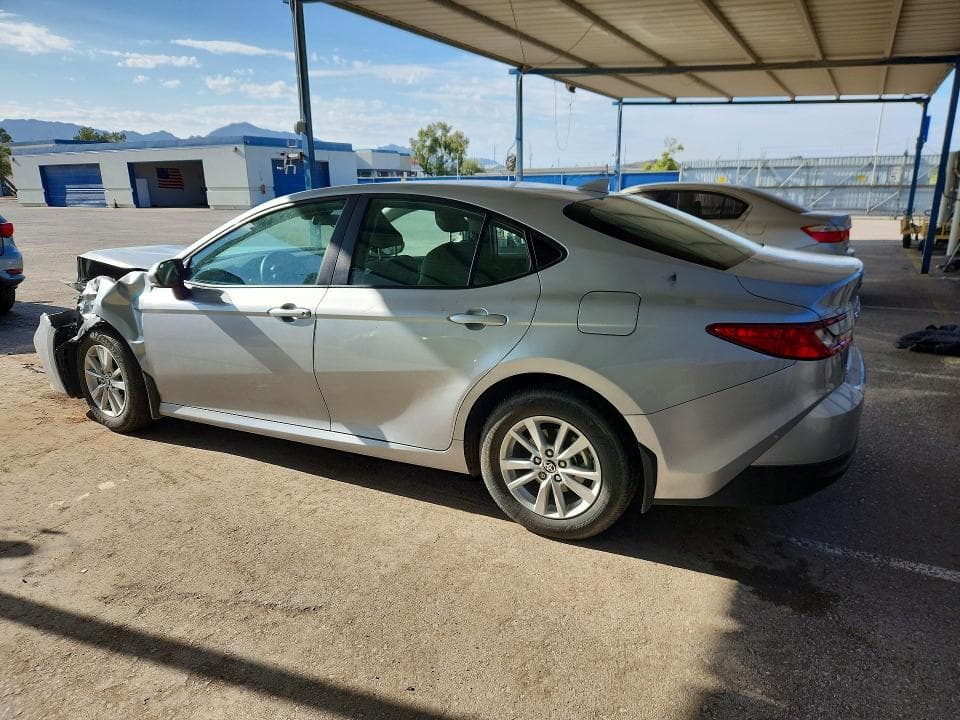 2025 TOYOTA CAMRY LE 2