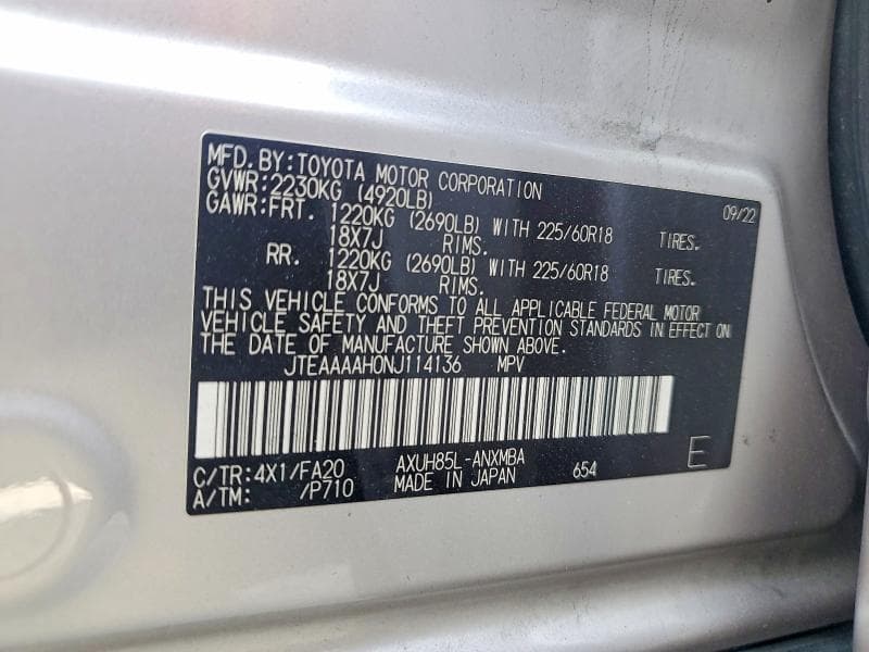 2022 TOYOTA VENZA LE 13