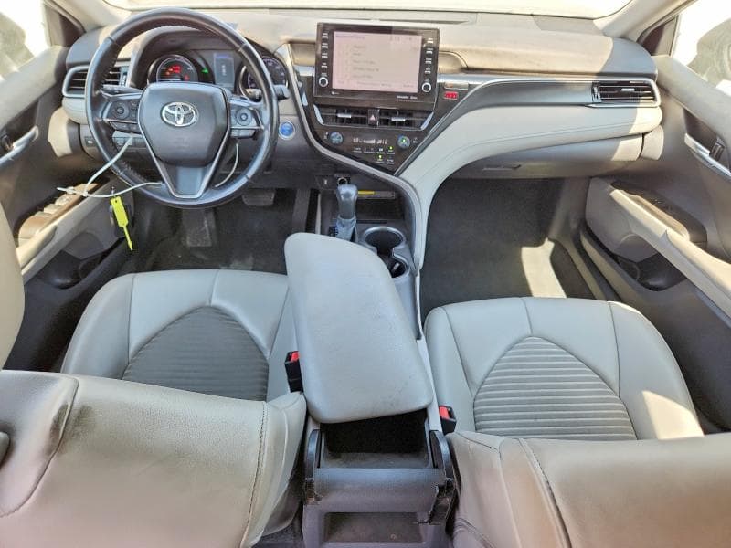 2021 TOYOTA CAMRY SE 8