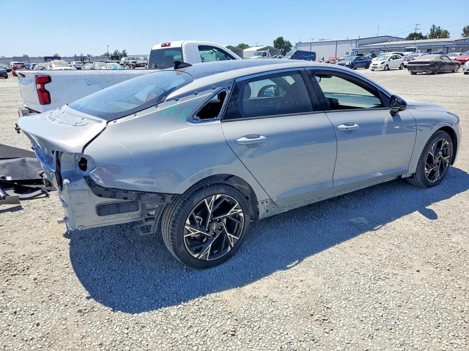 2025 KIA K5 GT LINE 3