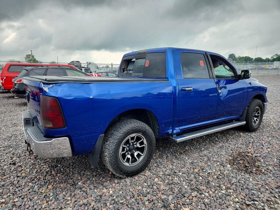 2017 RAM 1500 SLT 3