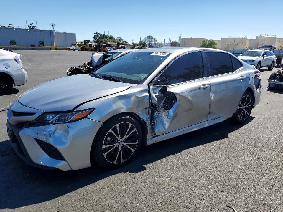 2019 TOYOTA CAMRY SE - 1