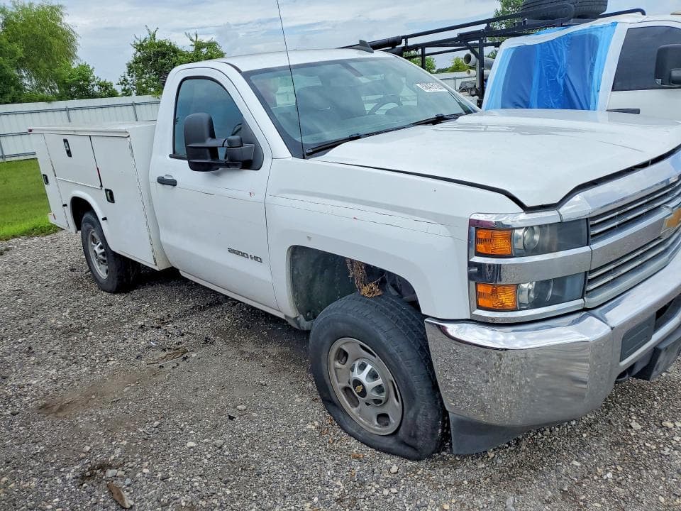2017 CHEVROLET SILVERADO 4