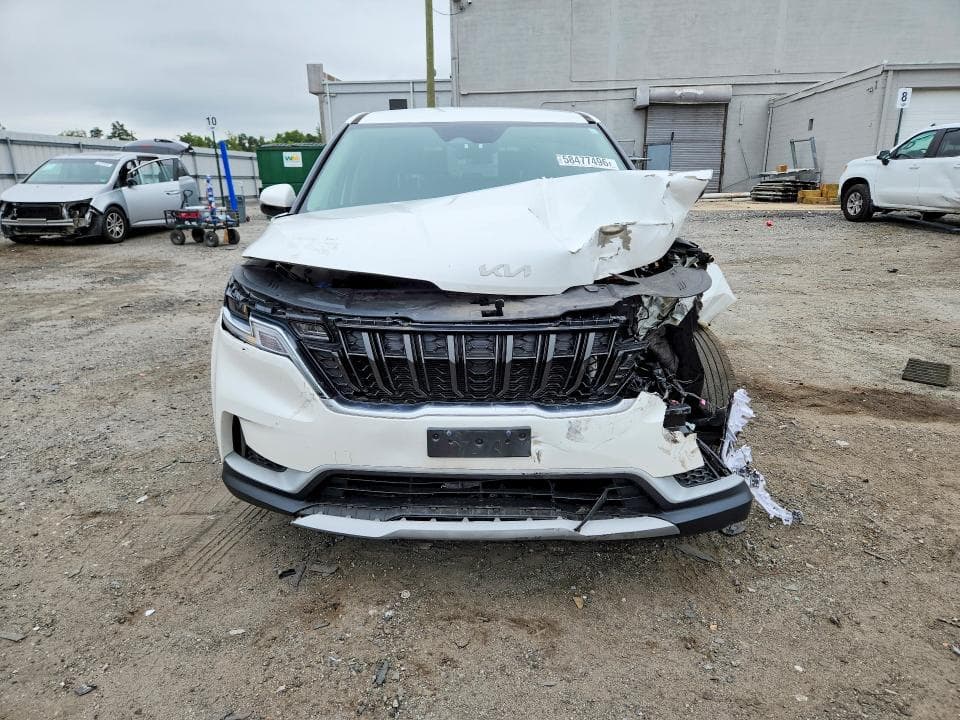 2022 KIA CARNIVAL LX 5
