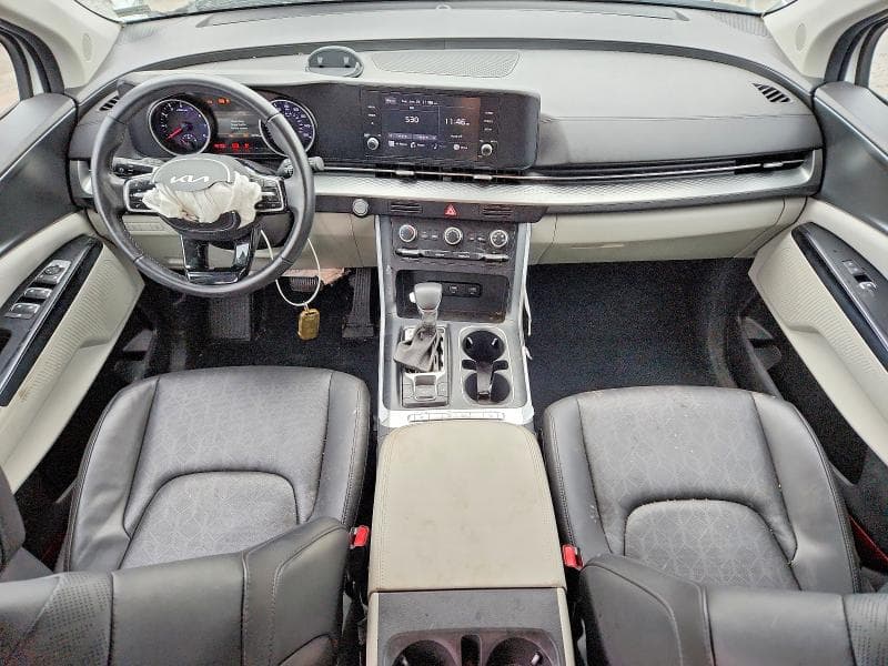 2022 KIA CARNIVAL LX 8