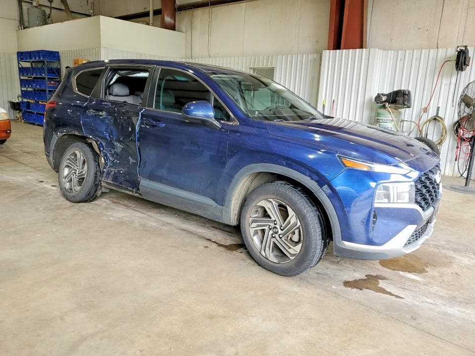 2021 HYUNDAI SANTA FE SE 4