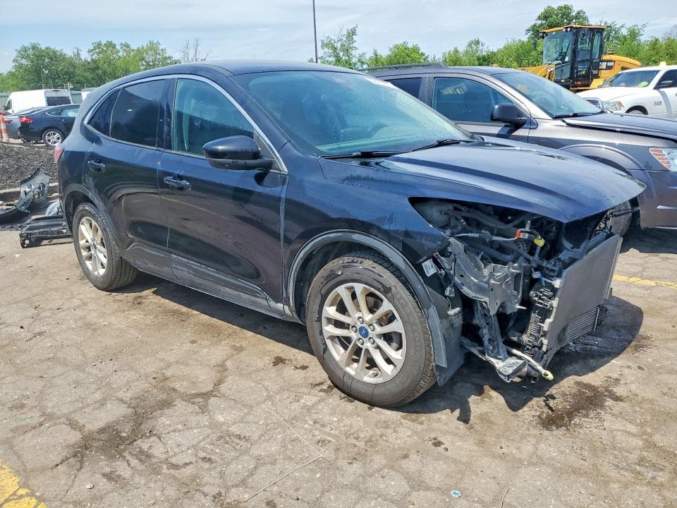 2020 FORD ESCAPE SE 4
