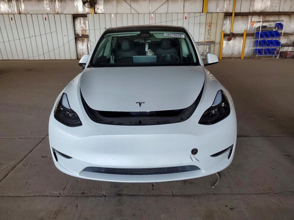 2024 TESLA MODEL Y 5
