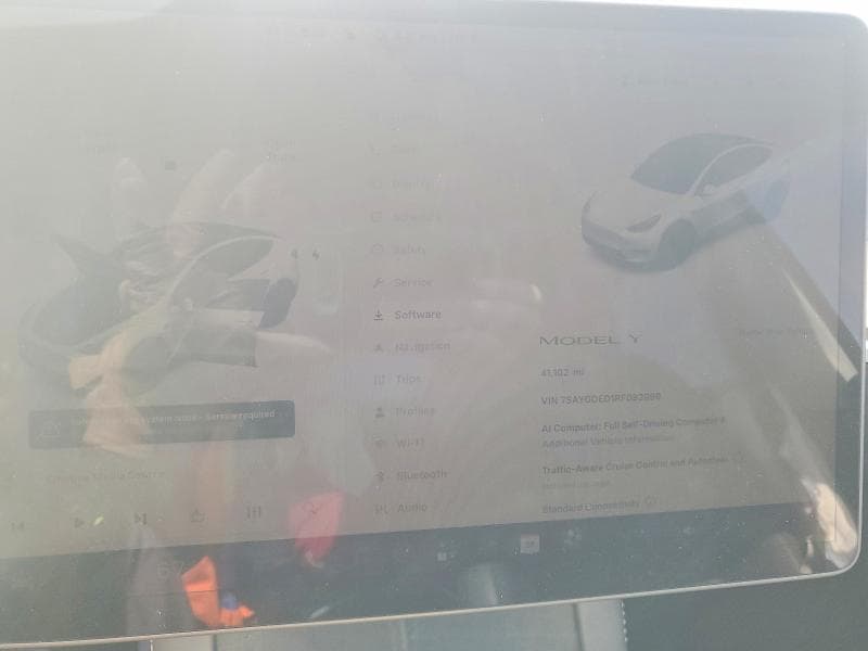 2024 TESLA MODEL Y 9