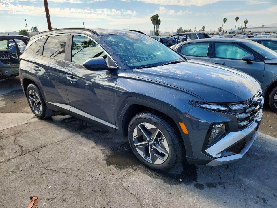 2026 HYUNDAI TUCSON SEL 4