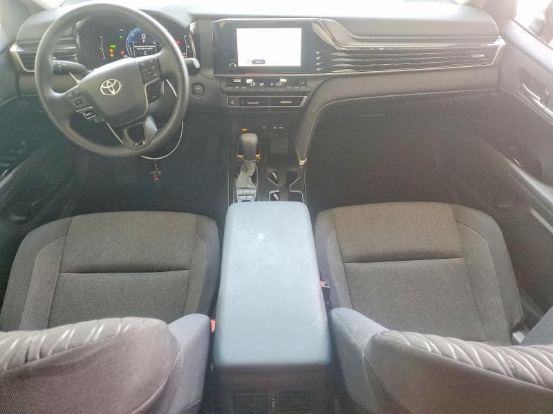 2026 TOYOTA CAMRY LE 8