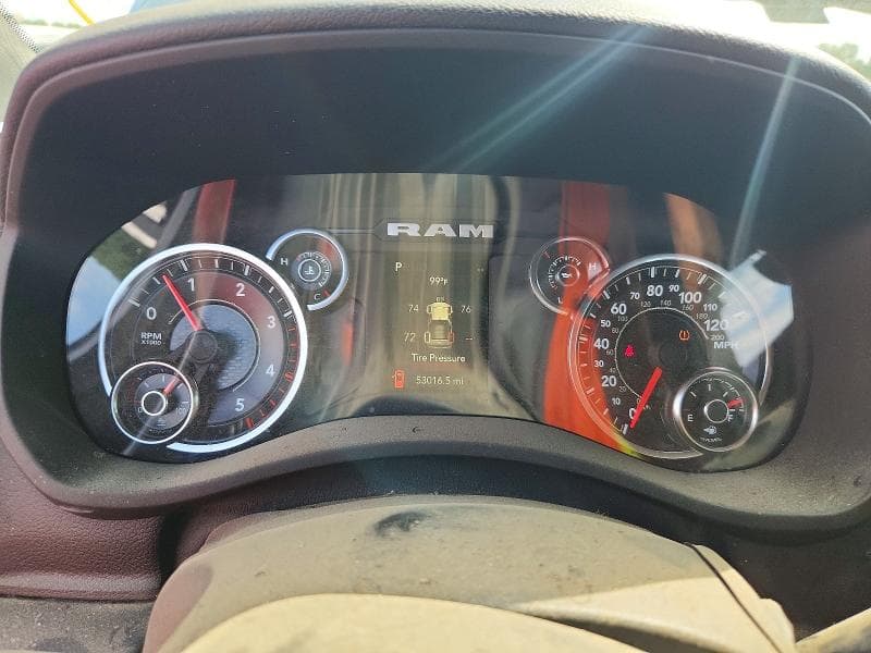 2019 GMC SIERRA2500 9