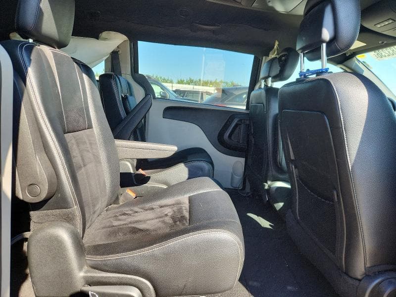 2018 DODGE GRAND CARAVAN SE 11