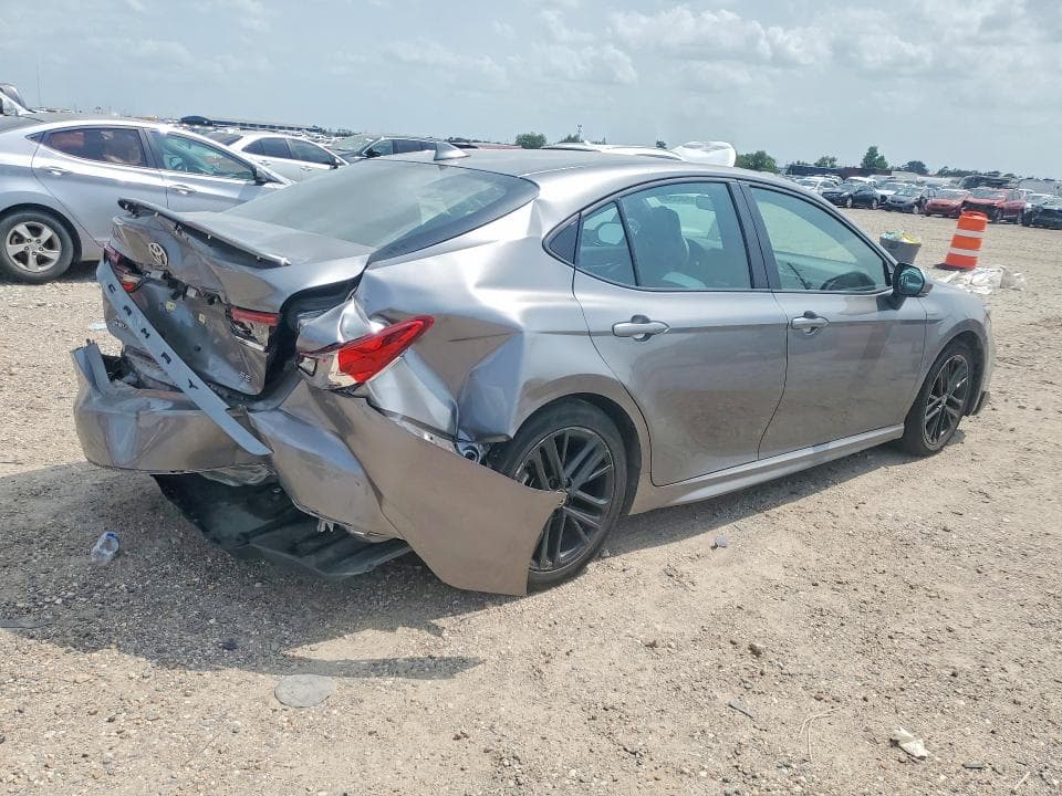2025 TOYOTA CAMRY SE SE 3