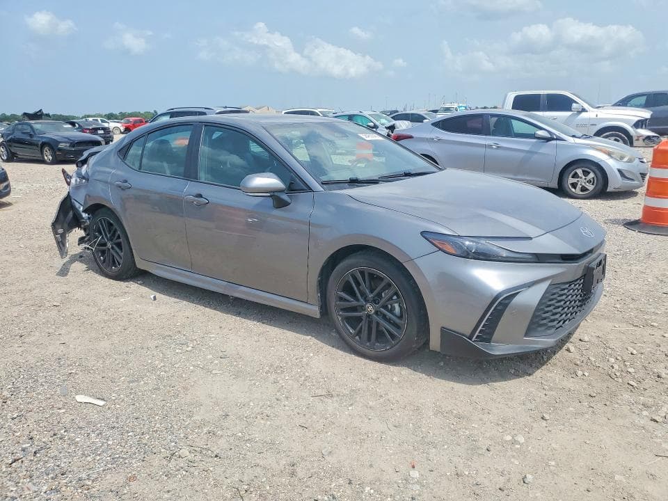 2025 TOYOTA CAMRY SE SE 4