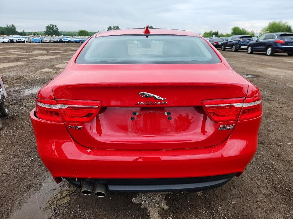 2018 JAGUAR XE PREMIUM 6