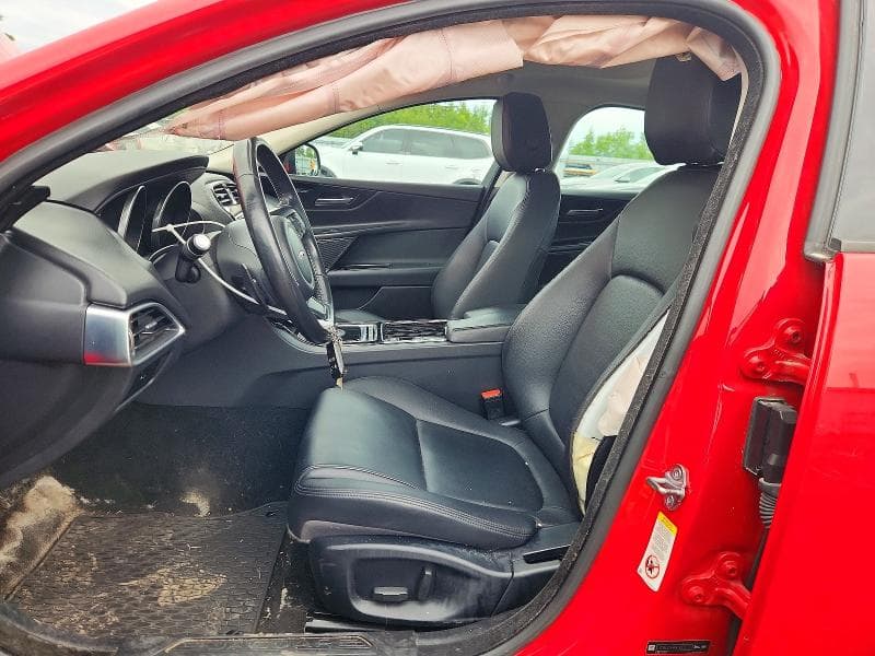 2018 JAGUAR XE PREMIUM 7