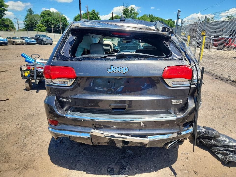 2017 JEEP GRAND CHEROKEE SUMMIT 6