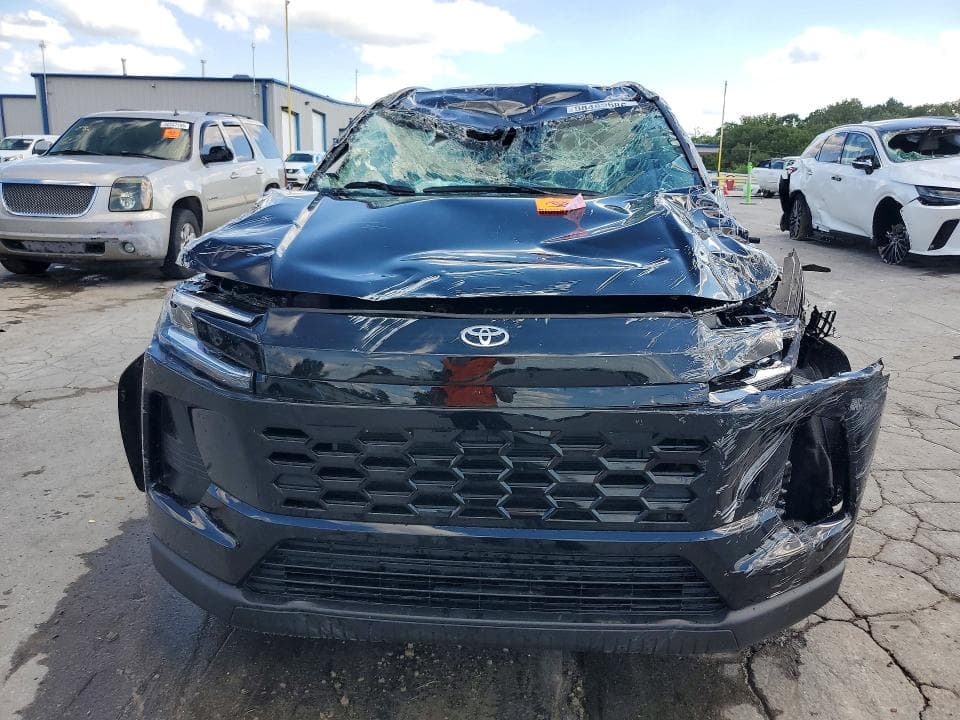 2026 TOYOTA RAV4 LE 5