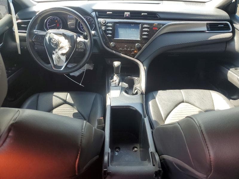 2018 TOYOTA CAMRY SE 8