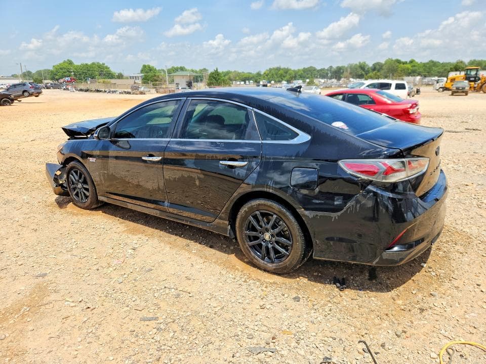 2019 HYUNDAI SONATA HYBRID SE 2