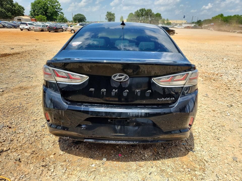 2019 HYUNDAI SONATA HYBRID SE 6