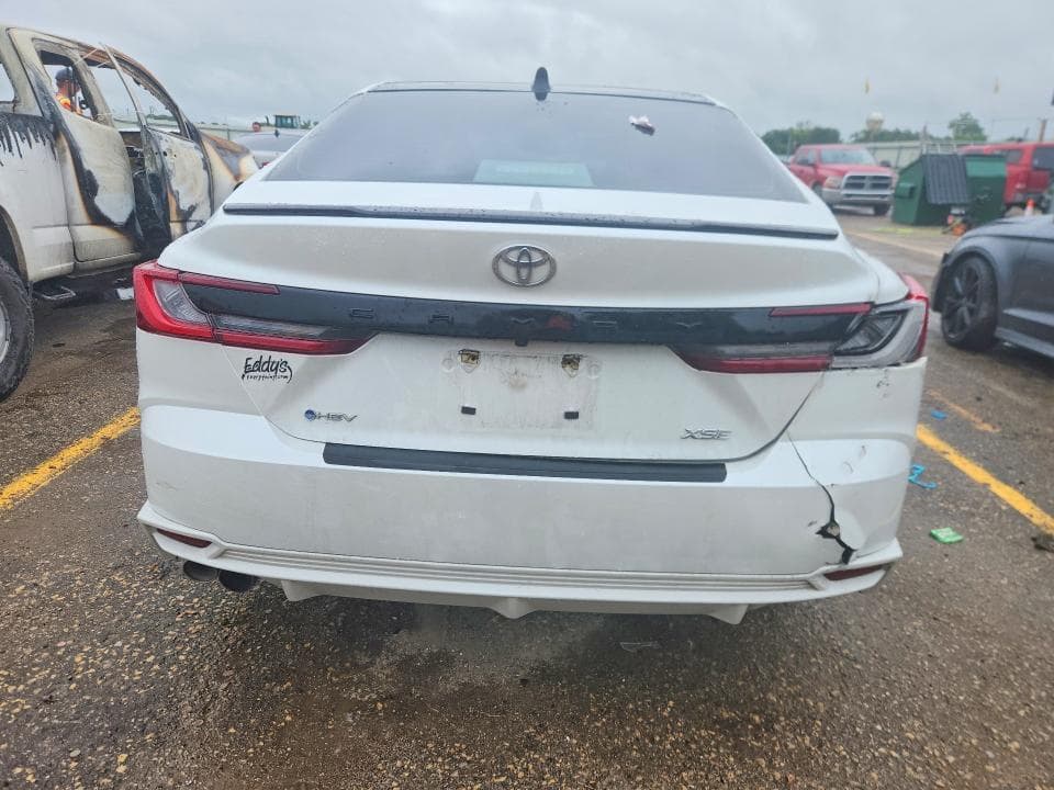 2025 TOYOTA CAMRY XSE 6