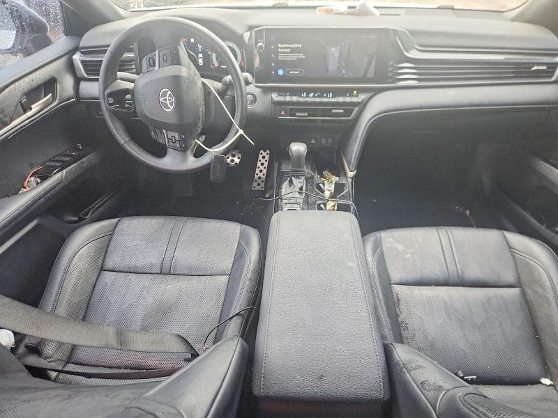 2025 TOYOTA CAMRY XSE 8