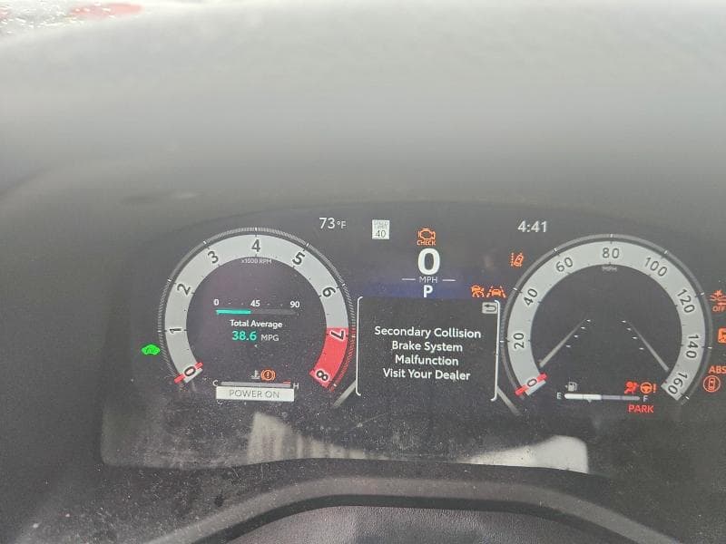2025 TOYOTA CAMRY XSE 9