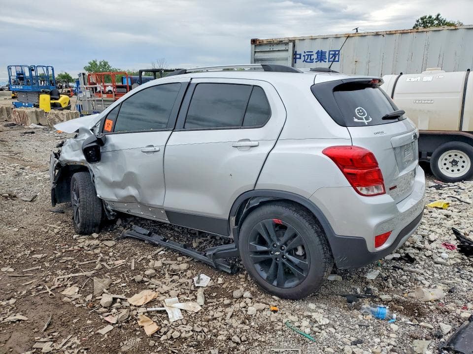 2021 CHEVROLET TRAX 1LT 2