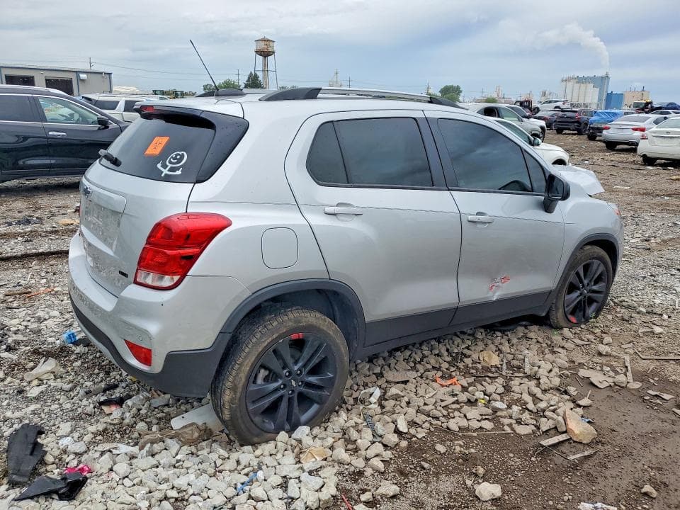 2021 CHEVROLET TRAX 1LT 3