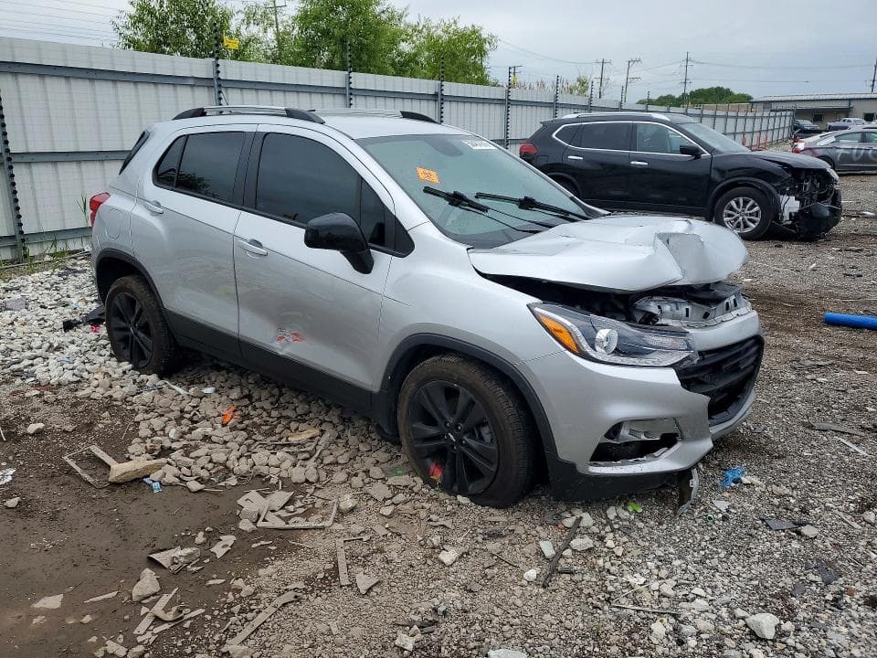 2021 CHEVROLET TRAX 1LT 4