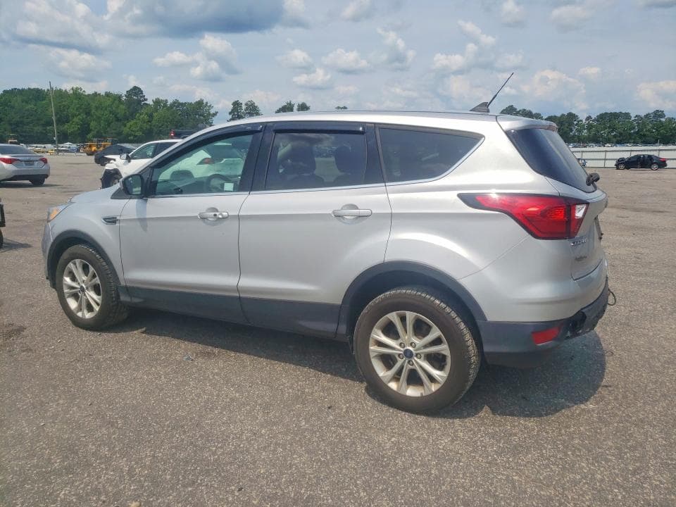 2019 FORD ESCAPE SE 2