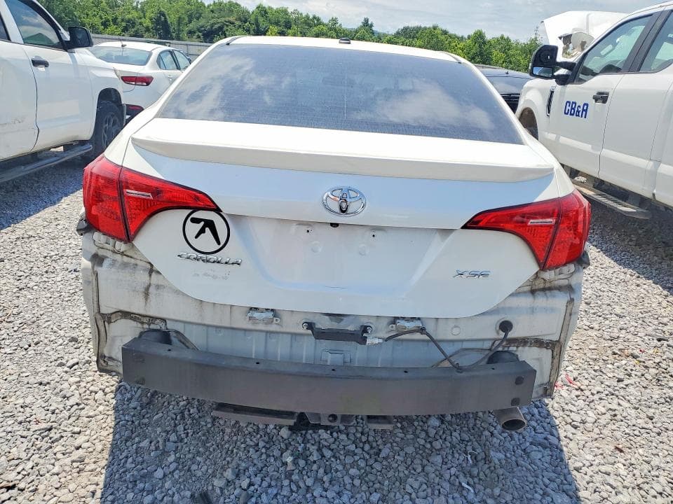 2017 TOYOTA COROLLA XSE 6
