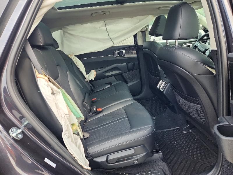 2026 KIA SORENTO S 11