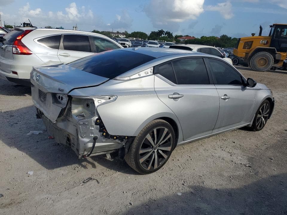 2019 NISSAN ALTIMA SR 3