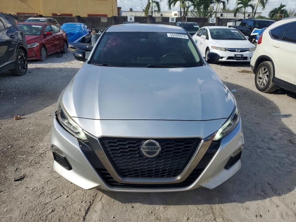 2019 NISSAN ALTIMA SR 5