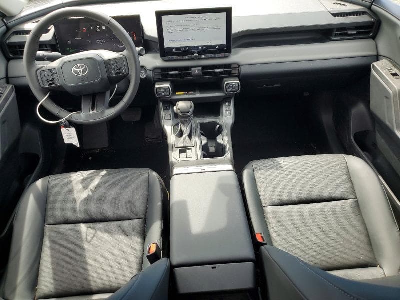 2026 TOYOTA RAV4 XLE PREMIUM 8
