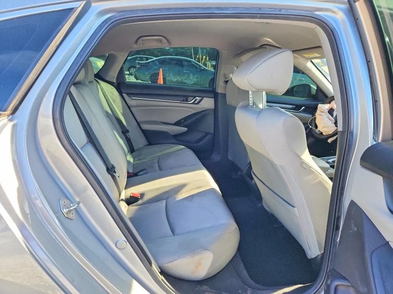 2019 HONDA ACCORD LX 10