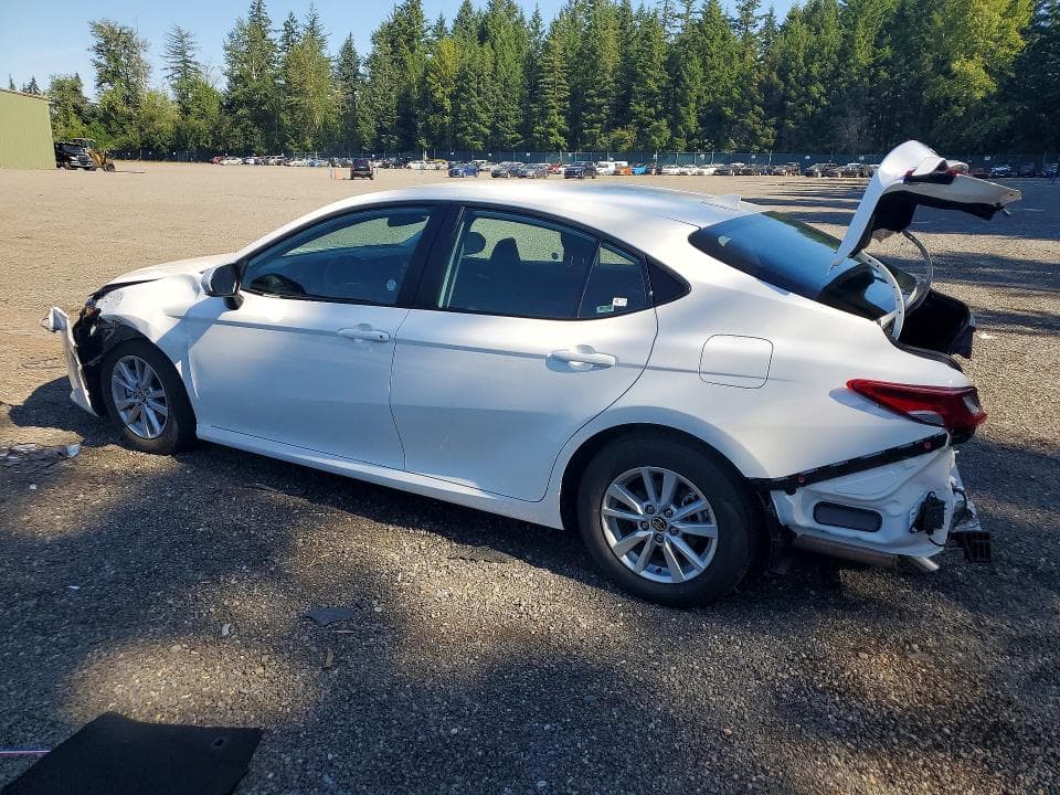 2026 TOYOTA CAMRY LE 2