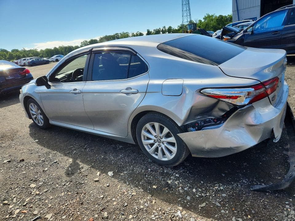 2018 TOYOTA CAMRY LE 2