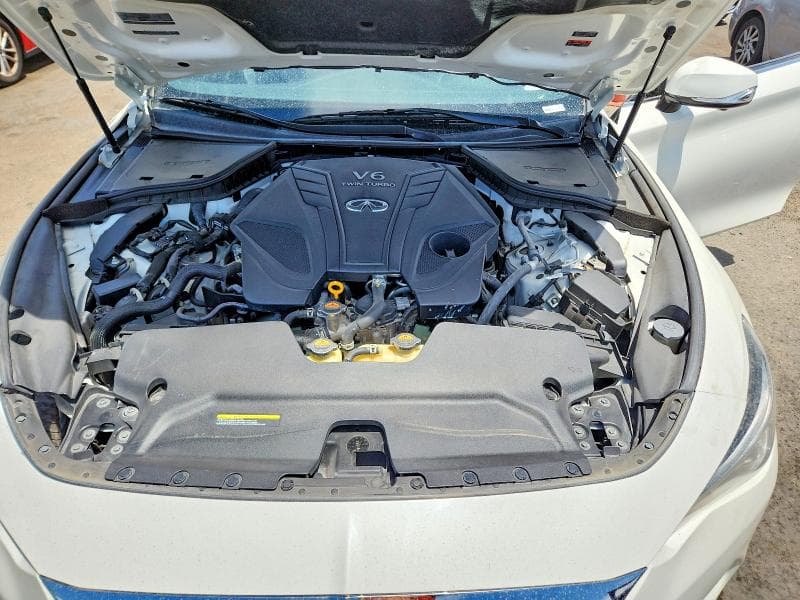 2021 INFINITI Q60 LUXE 11