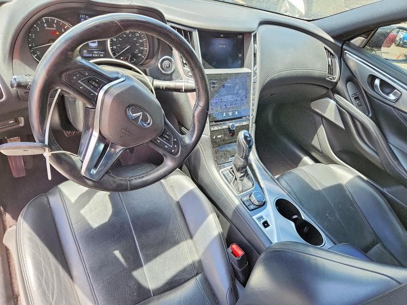 2021 INFINITI Q60 LUXE 8