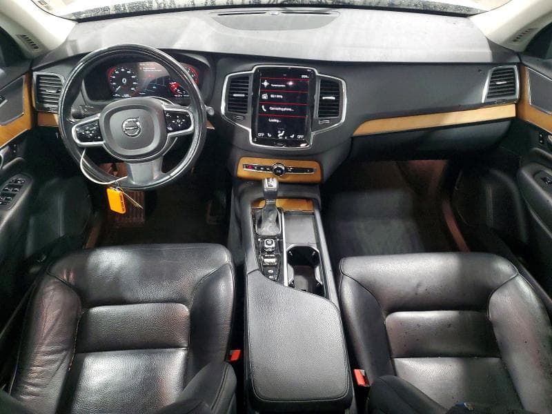 2021 VOLVO XC90 T6 MOMENTUM T6 MOMENTUM 8