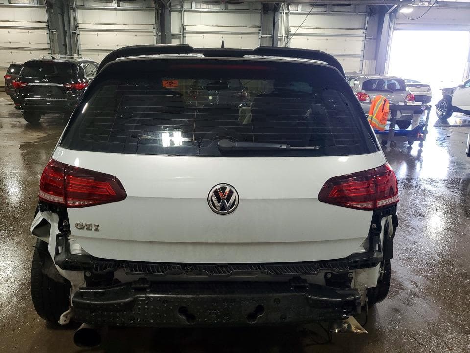 2018 VOLKSWAGEN GTI S/SE 6